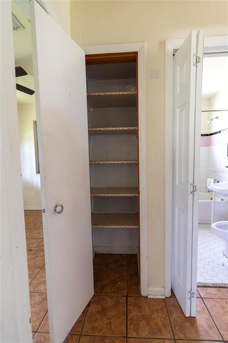 8338 BUMFORD AVE — photo 22