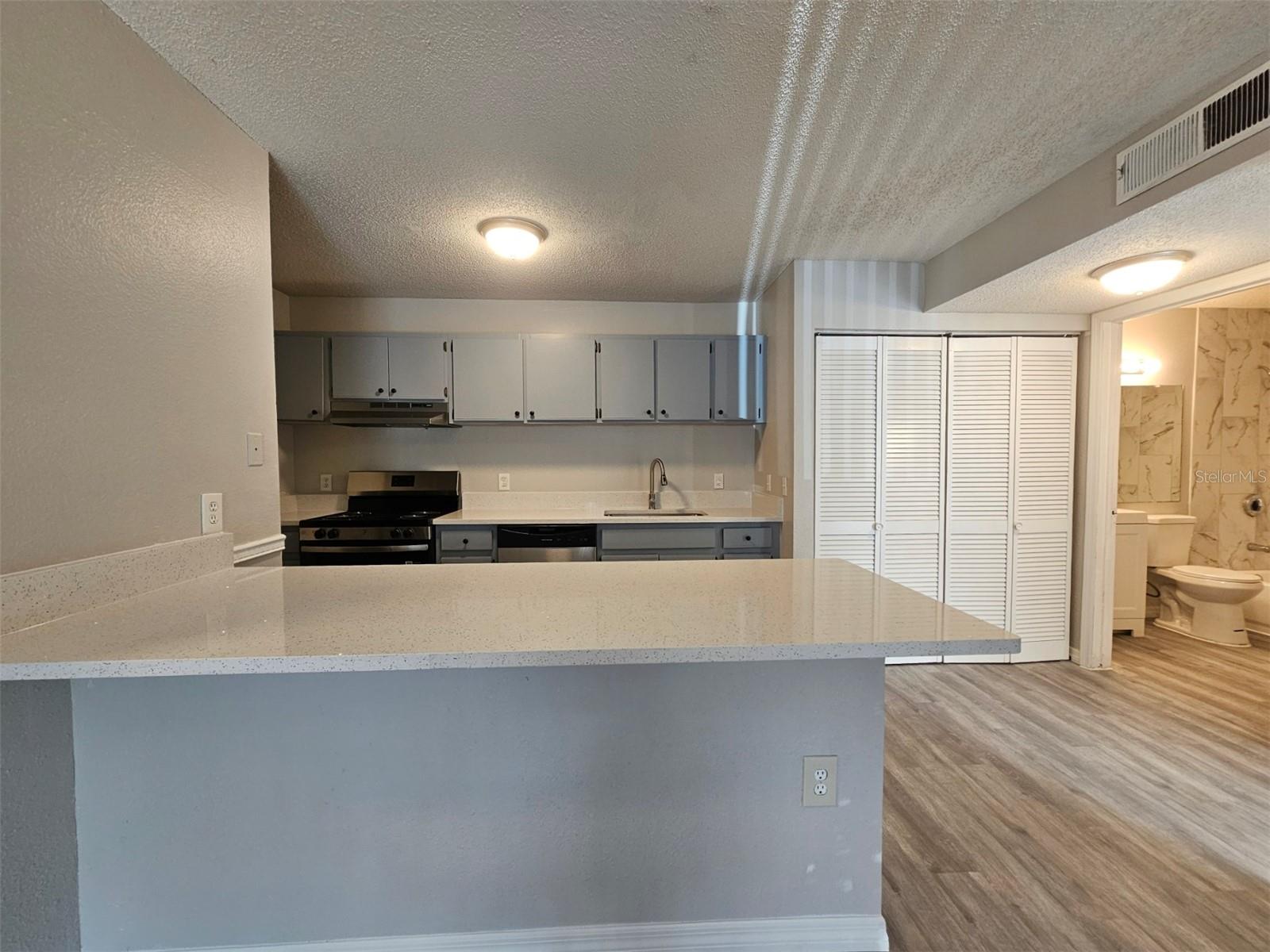 9481 HIGHLAND OAK DR #303 — photo 5