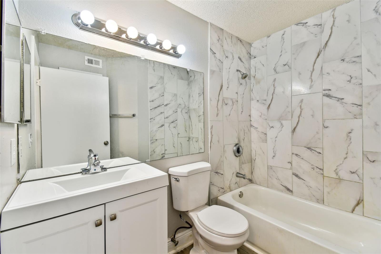 9481 HIGHLAND OAK DR #303 — photo 15