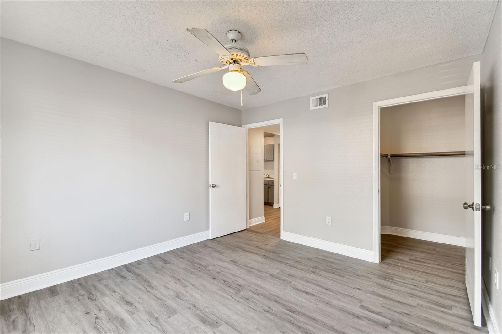 9481 HIGHLAND OAK DR #303 — photo 12