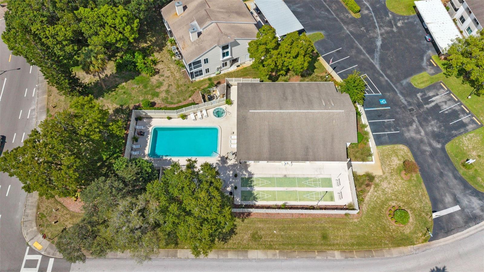 8024 FEATHER CT #C — photo 31