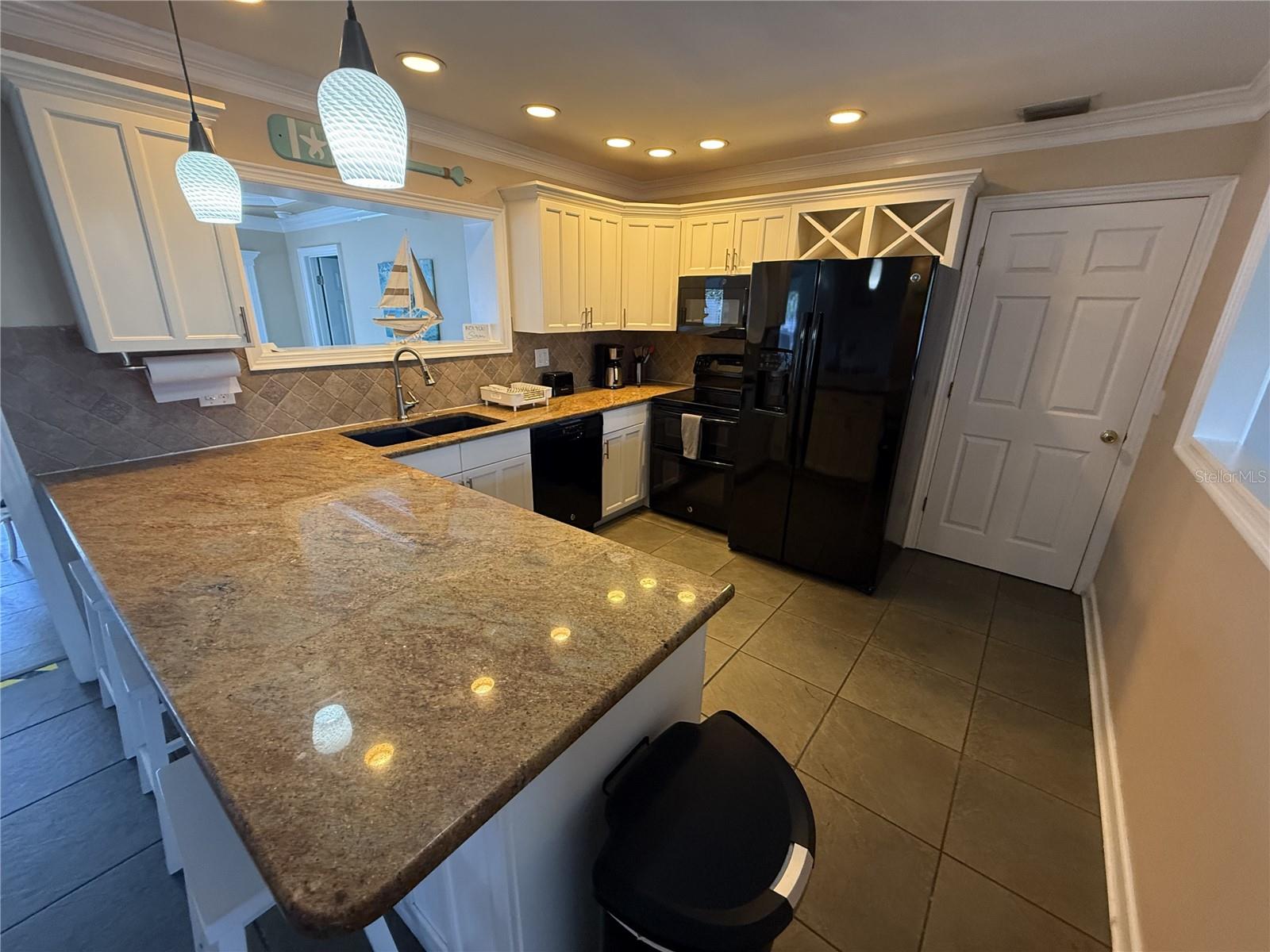 2398 NOLAN DR — photo 6