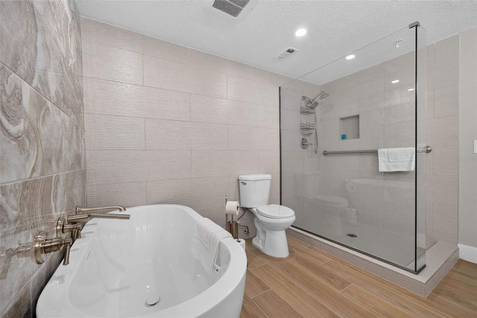 401 63RD ST — photo 28