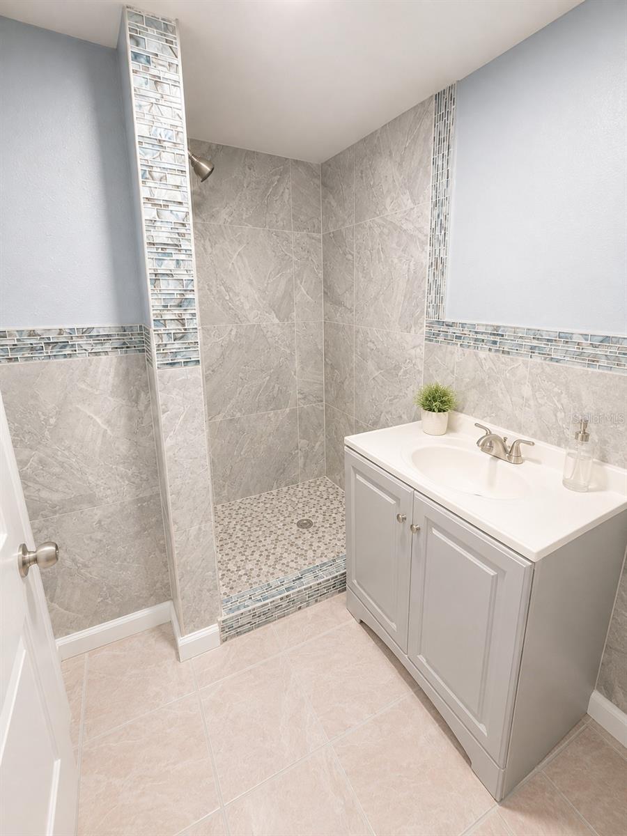 4824 LIMESTONE DR — photo 9