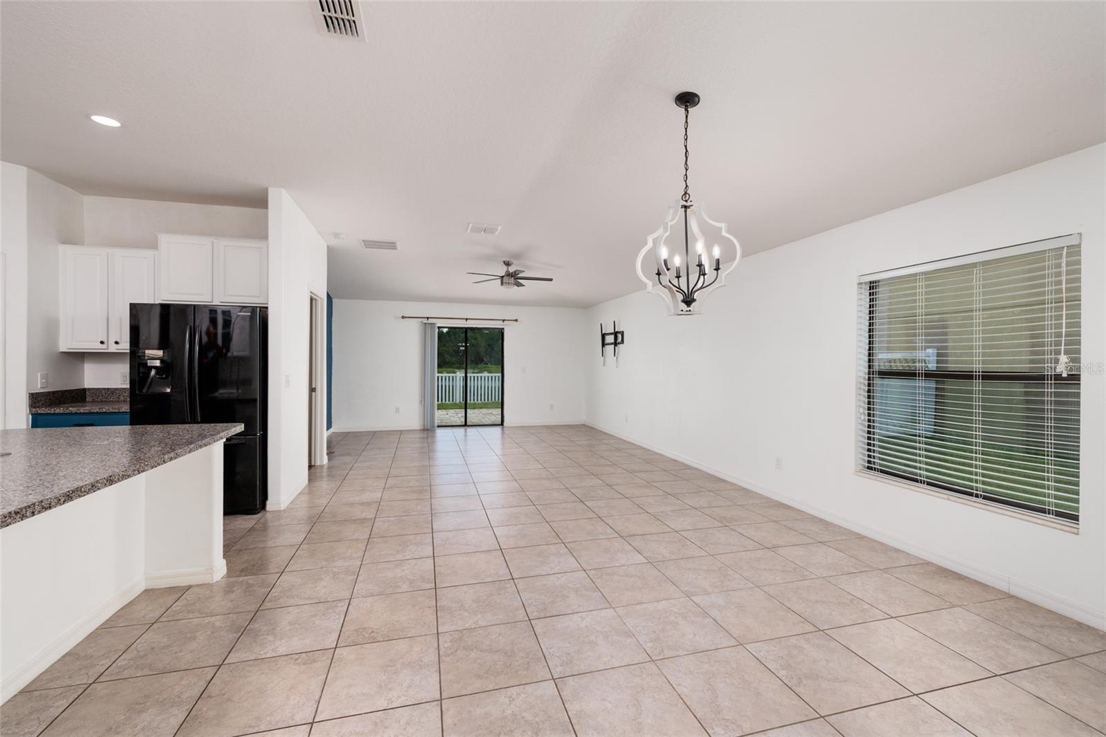 36077 STABLE WILK AVE — photo 17