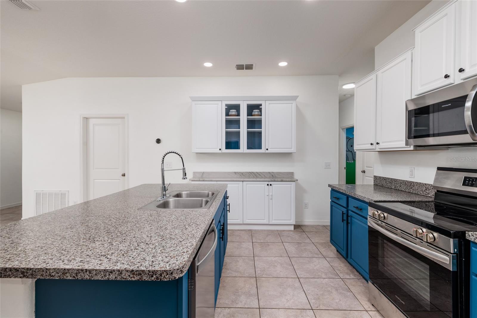 36077 STABLE WILK AVE — photo 14