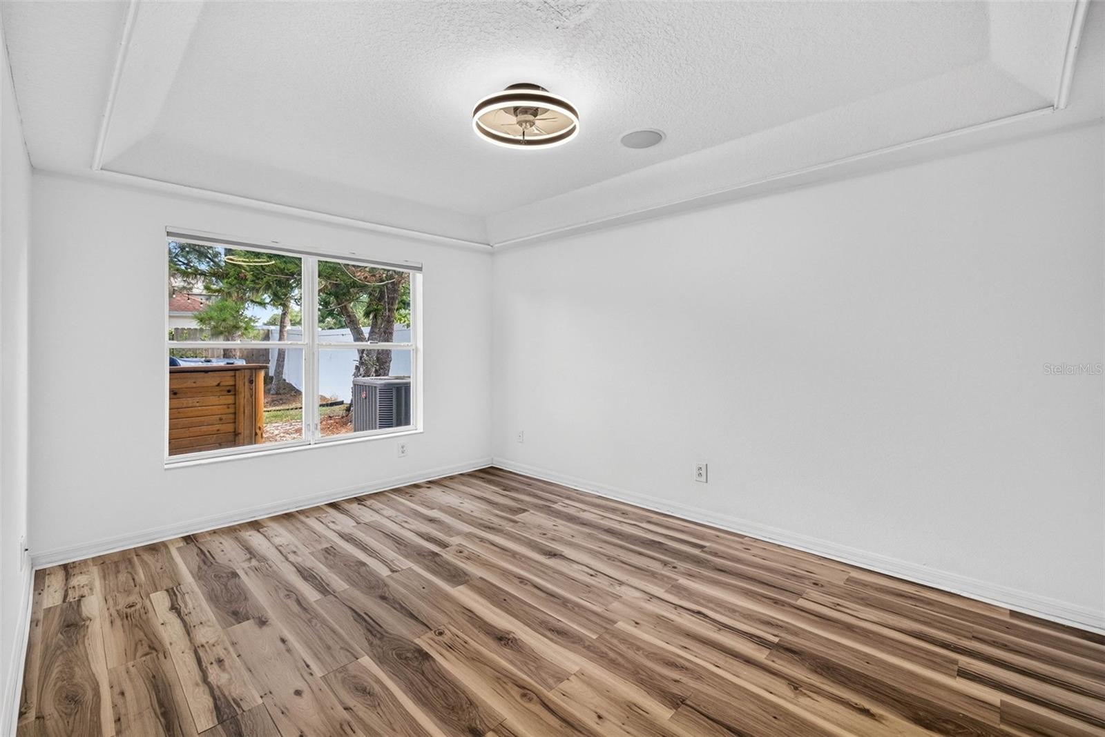 10521 LAKESIDE VISTA DR — photo 27