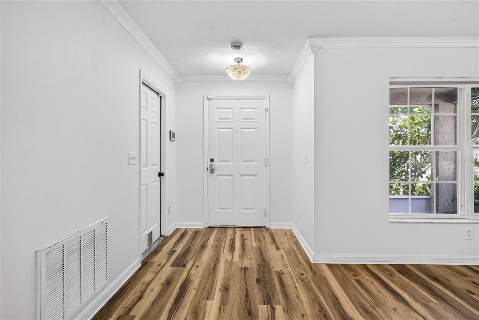 10521 LAKESIDE VISTA DR — photo 13