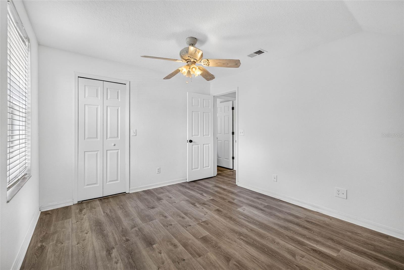 10521 LAKESIDE VISTA DR — photo 42