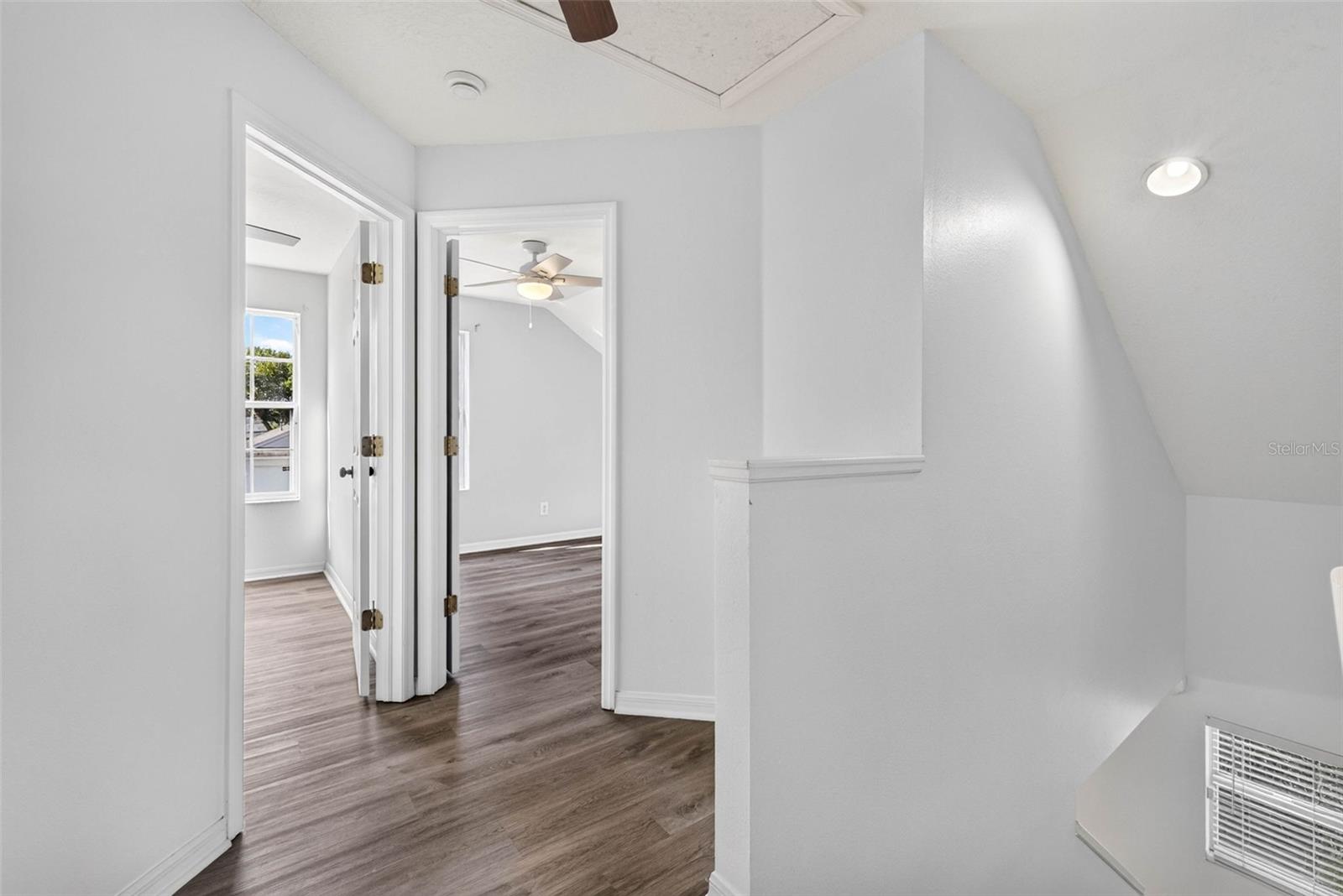 10521 LAKESIDE VISTA DR — photo 34