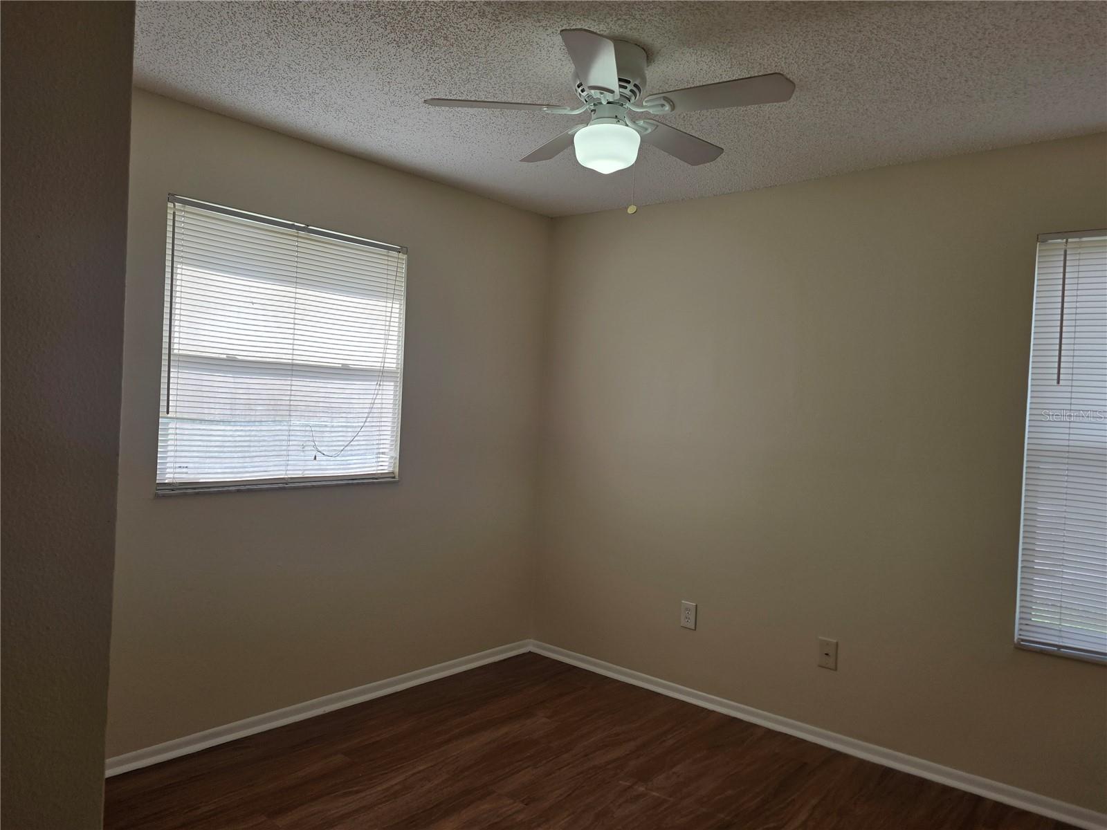 8507 CALADESI ISLAND DR — photo 11
