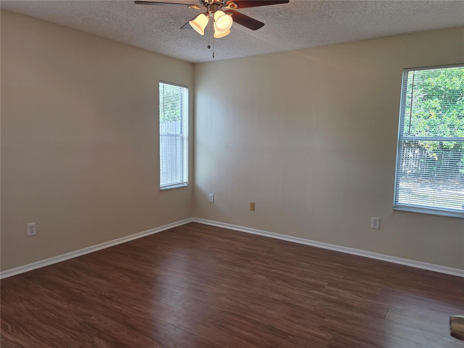 8507 CALADESI ISLAND DR — photo 14
