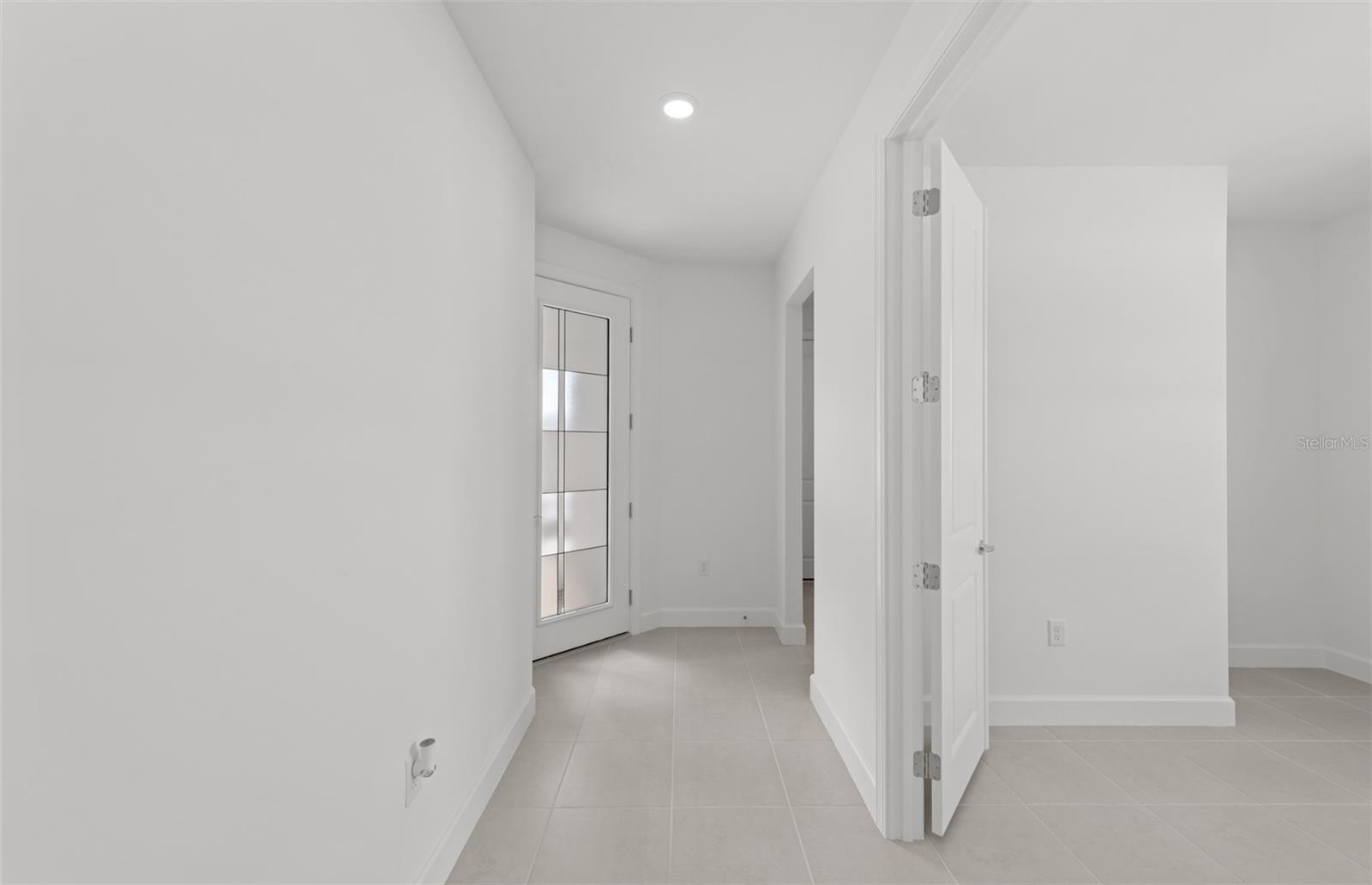 6859 CALI CT — photo 4