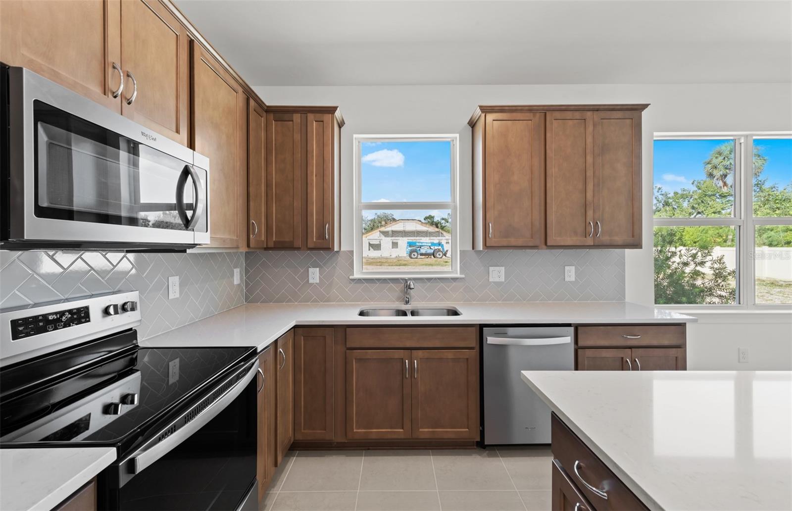 6859 CALI CT — photo 10