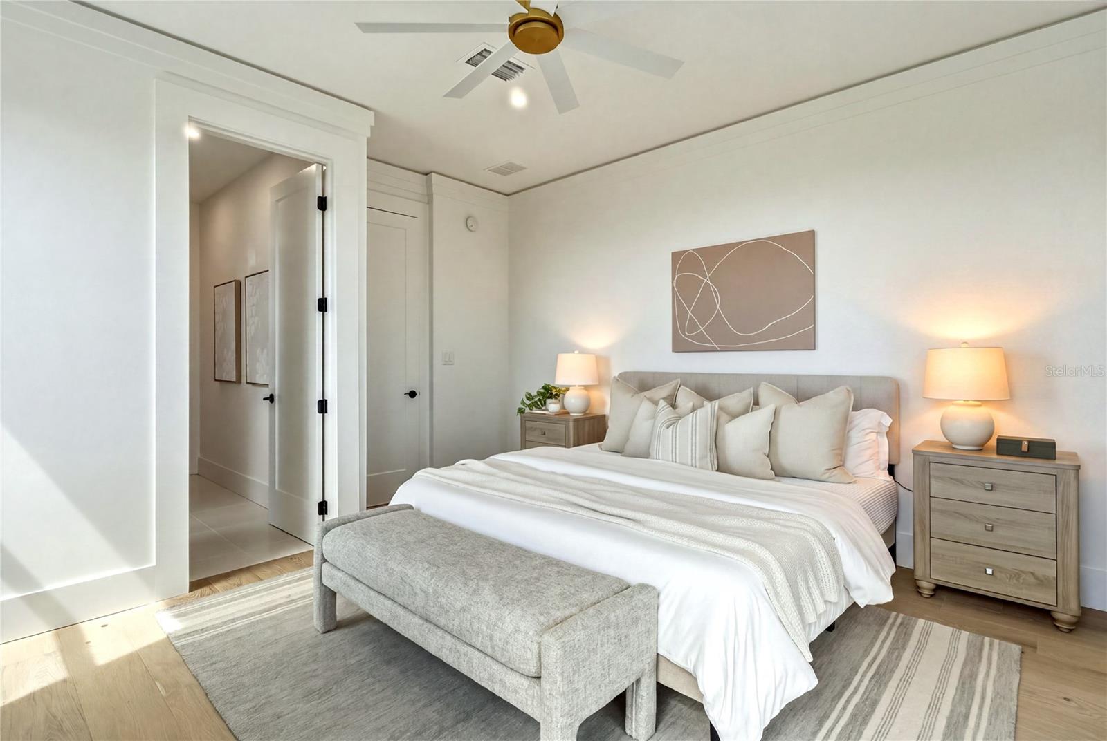 205 BATES AVE #A — photo 22