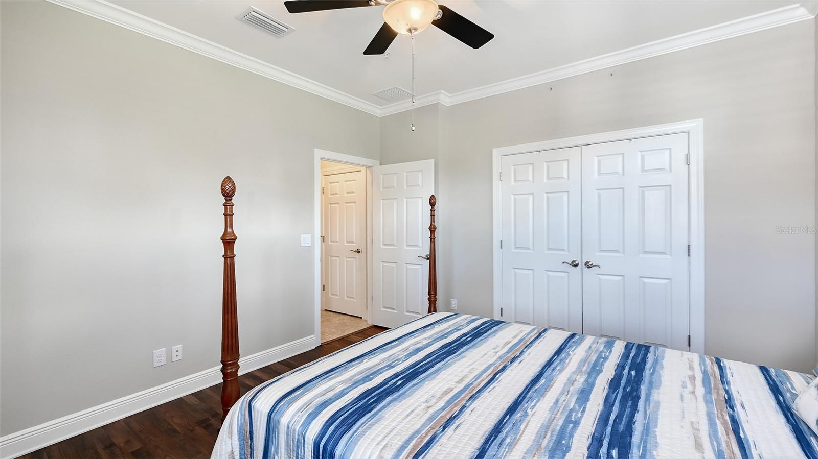 1041 RIVERSCAPE ST #1041 — photo 35