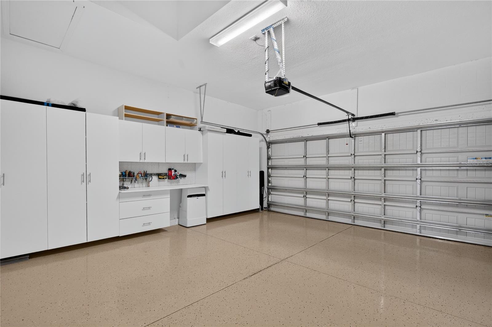 23515 WAVERLY CIR — photo 32