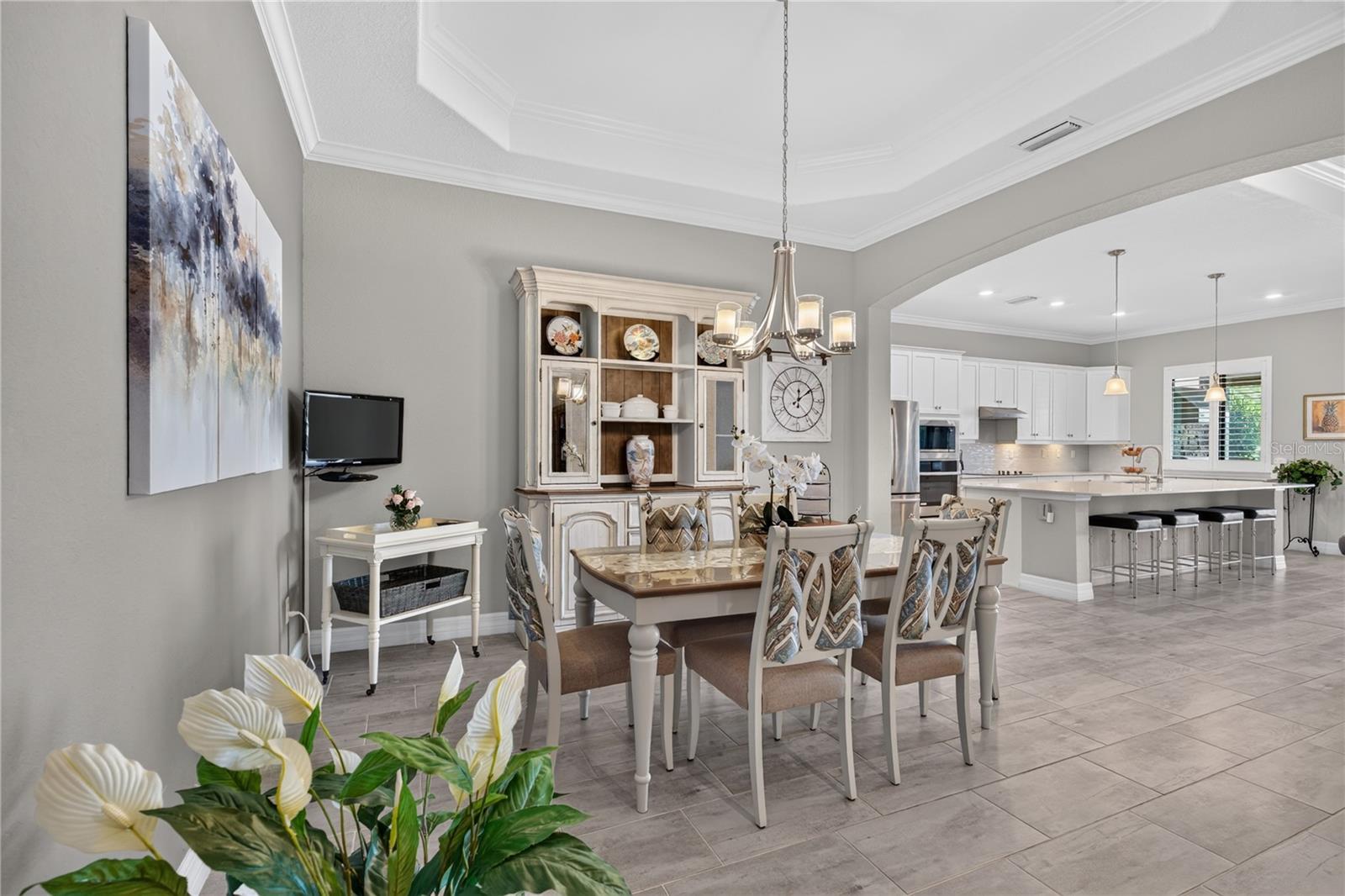 23515 WAVERLY CIR — photo 17
