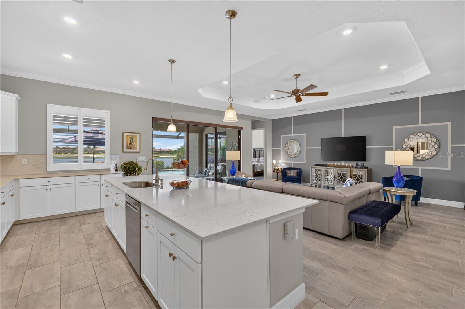 23515 WAVERLY CIR — photo 15