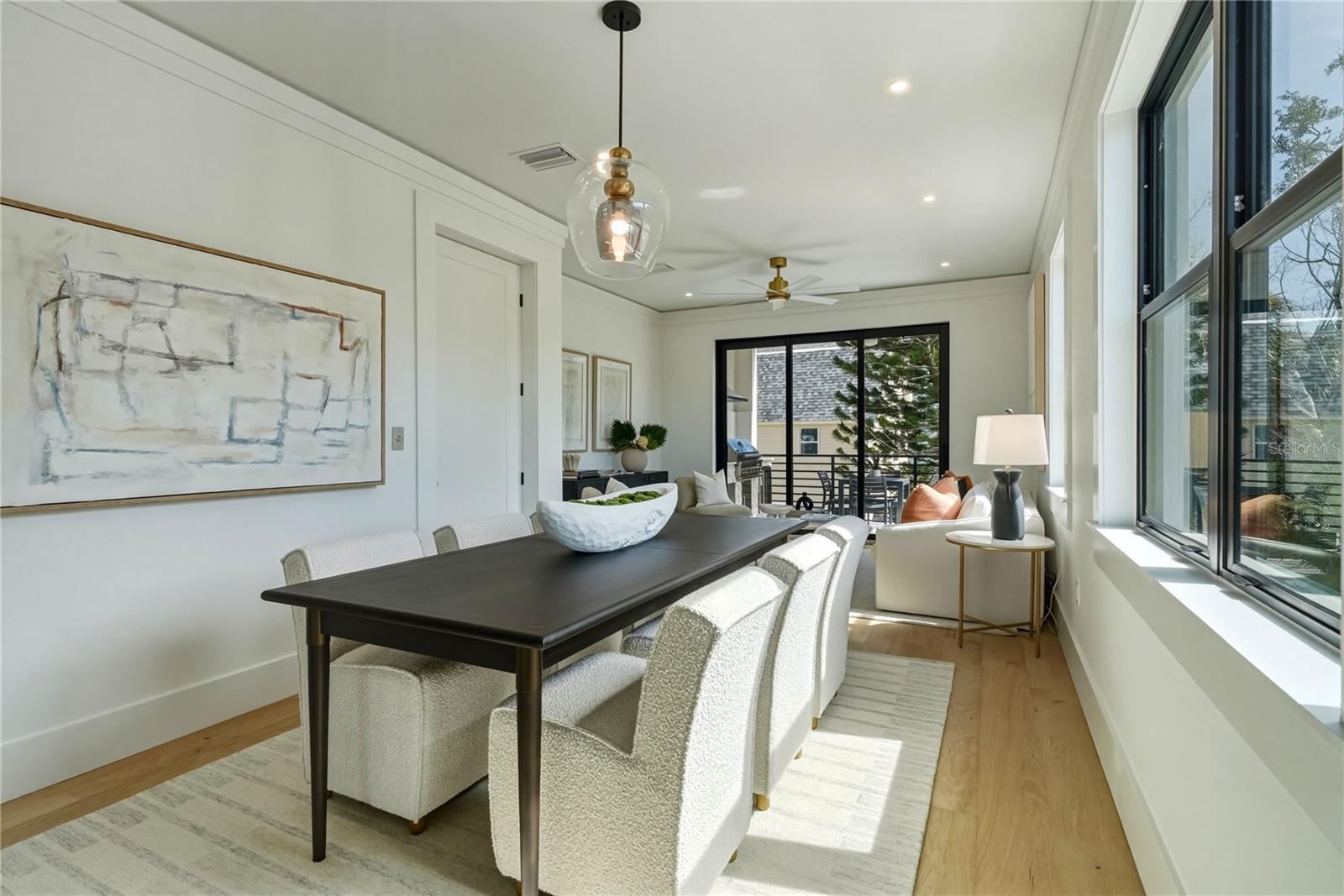 205 BATES AVE #B — photo 9