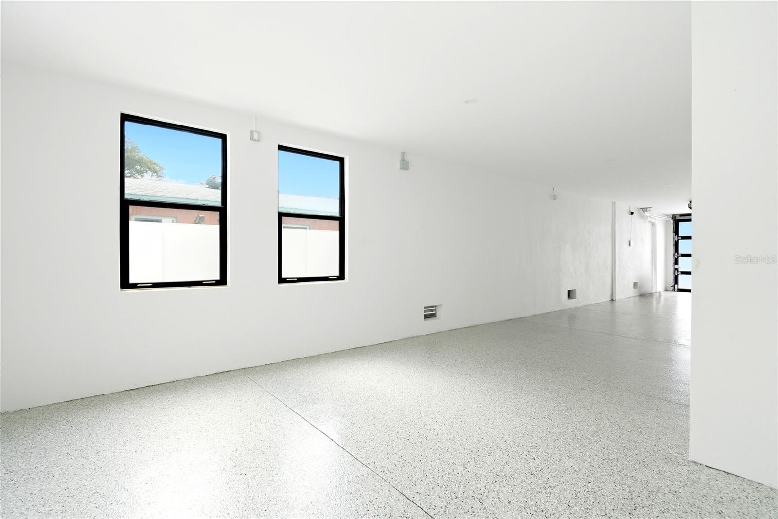 205 BATES AVE — photo 40