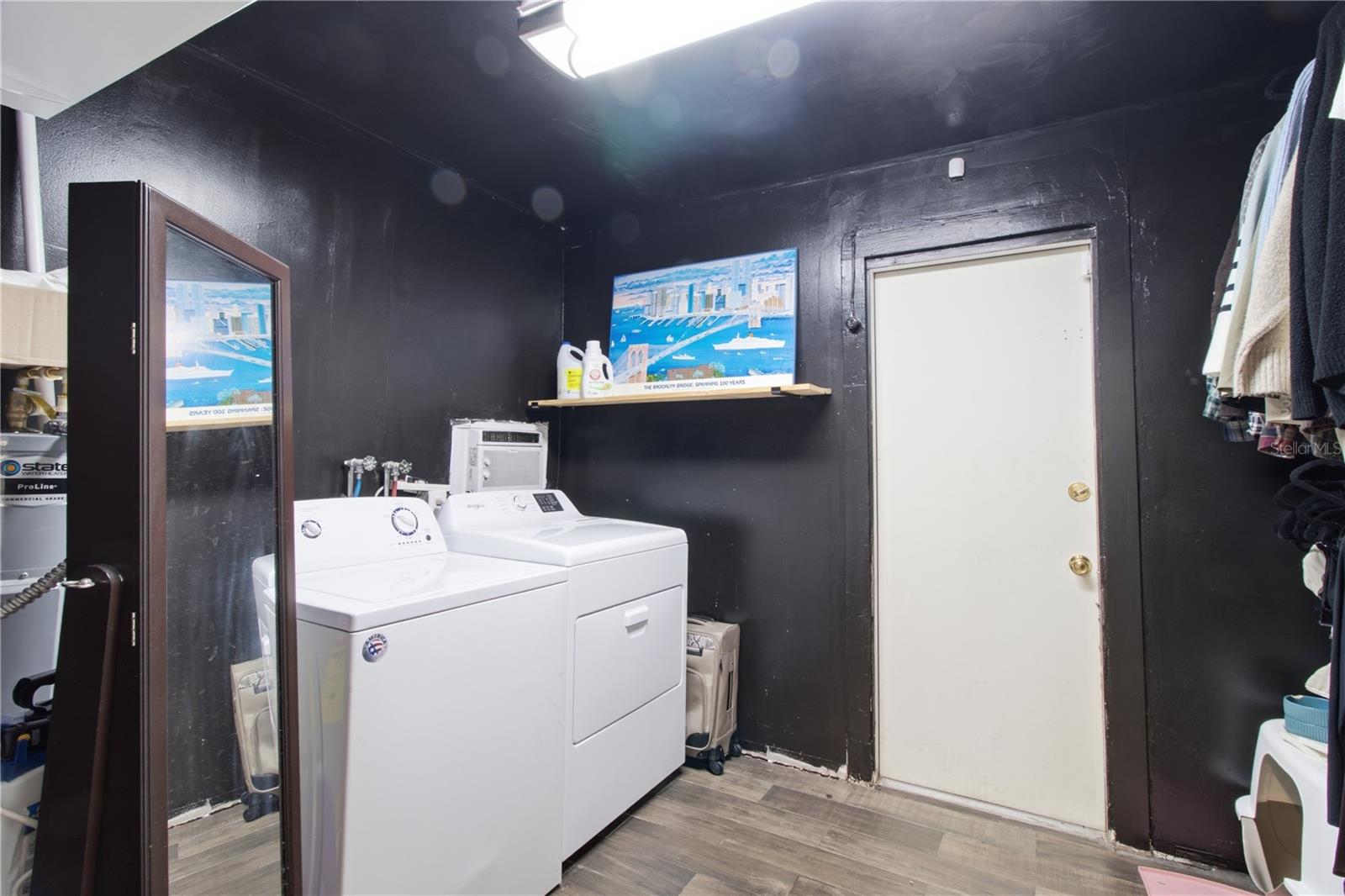 5552 CRISSMAN DR N — photo 21
