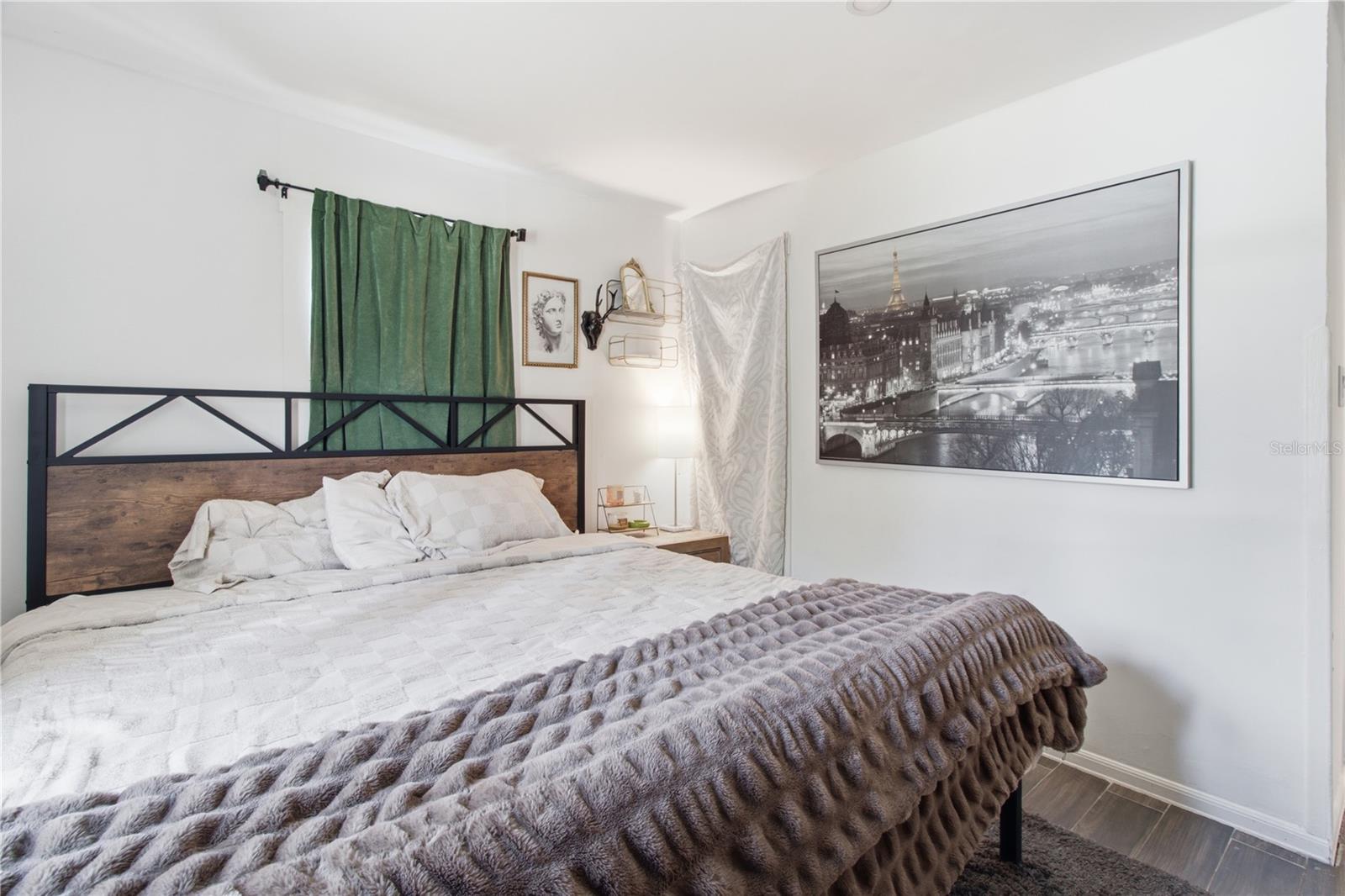 5552 CRISSMAN DR N — photo 17