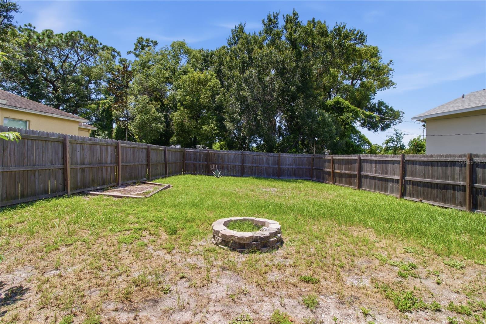 5552 CRISSMAN DR N — photo 26
