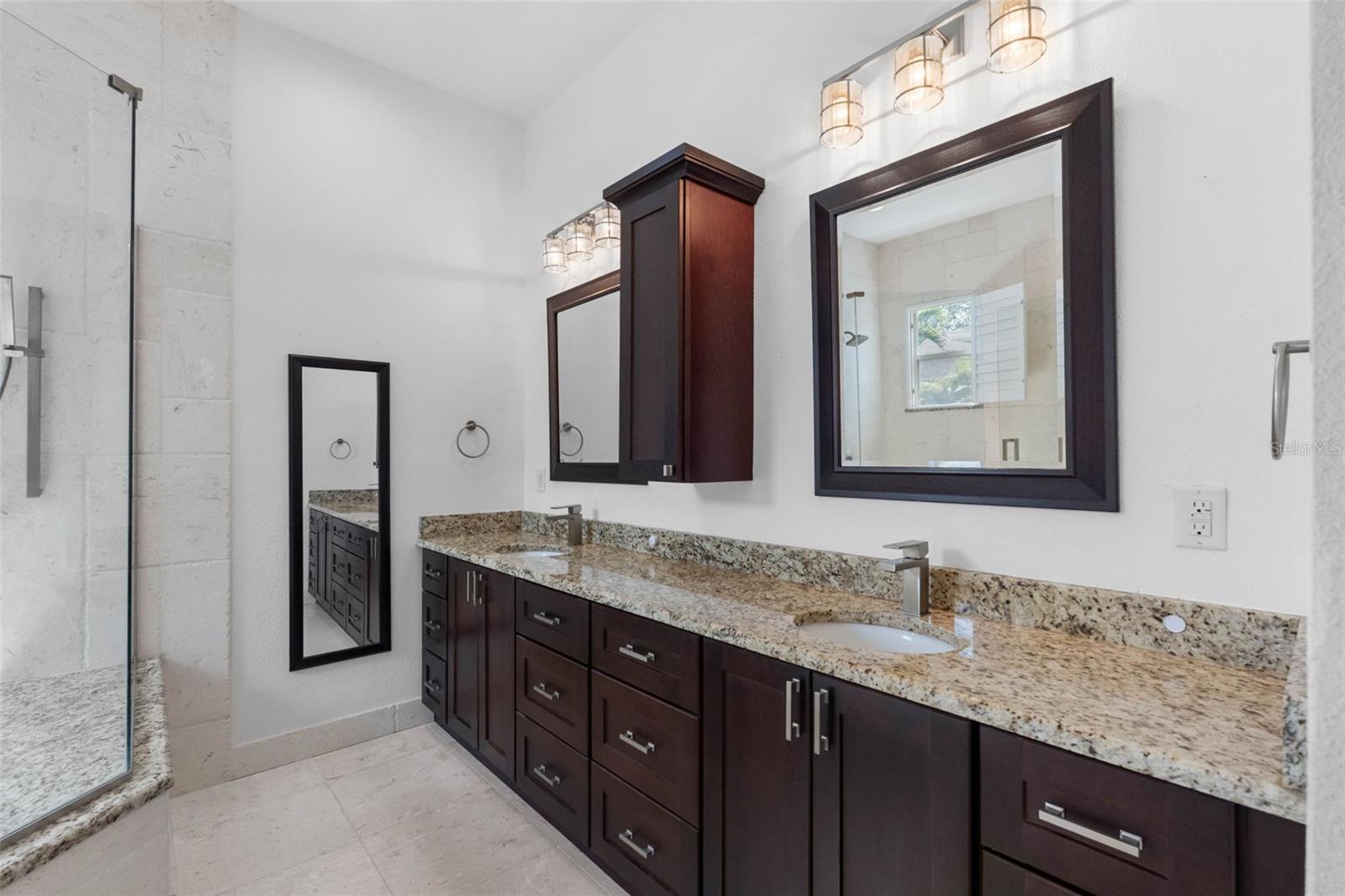 11916 SUMMER SPRINGS DR — photo 20
