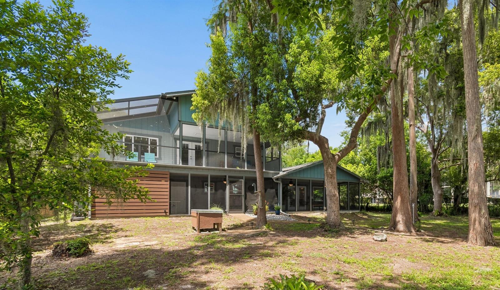 12120 CARVER AVE — photo 47