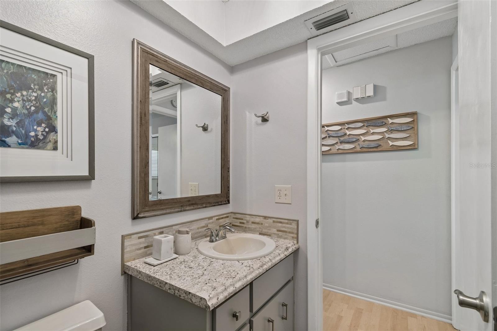 12120 CARVER AVE — photo 29