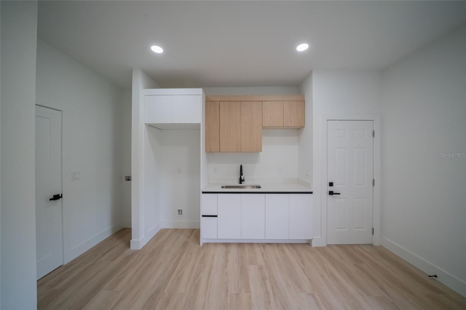 6308 NOTRE DAME TER — photo 33