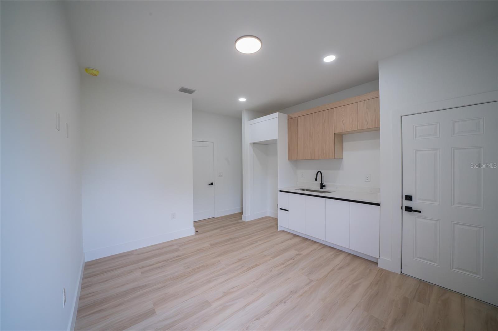 6308 NOTRE DAME TER — photo 42
