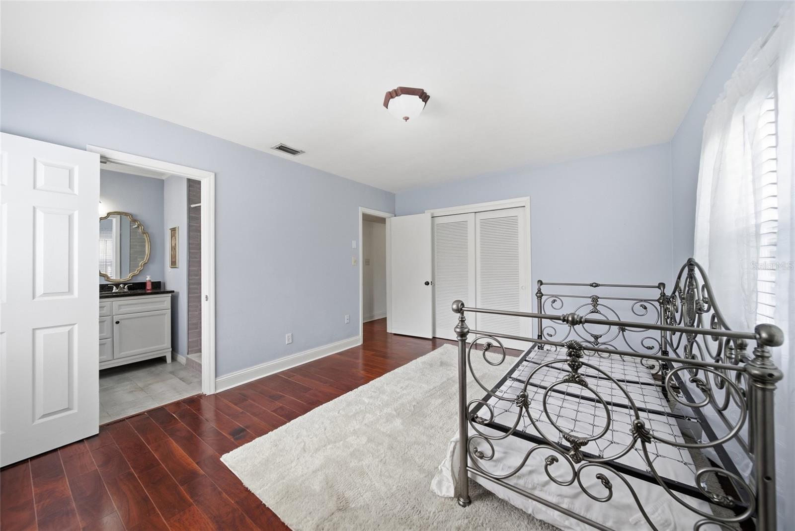 1216 S PINE LAKE DR — photo 21