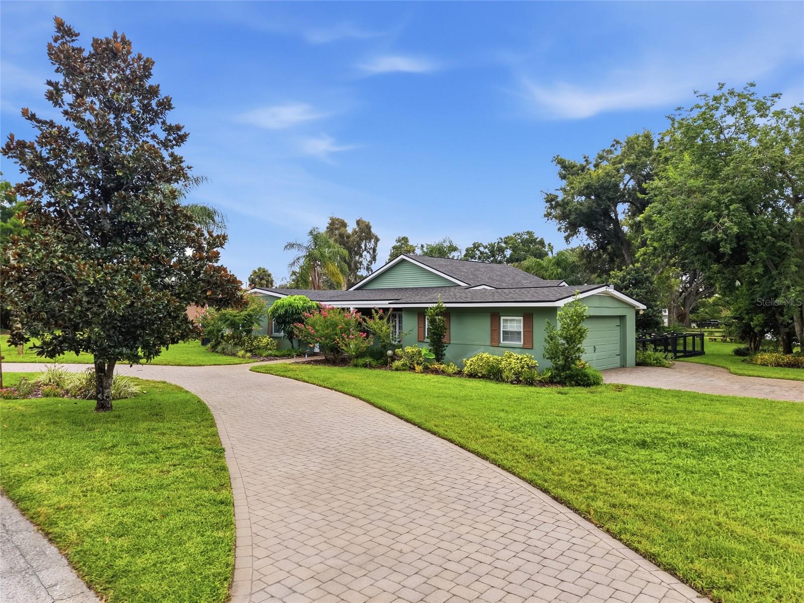 1216 S PINE LAKE DR — photo 3