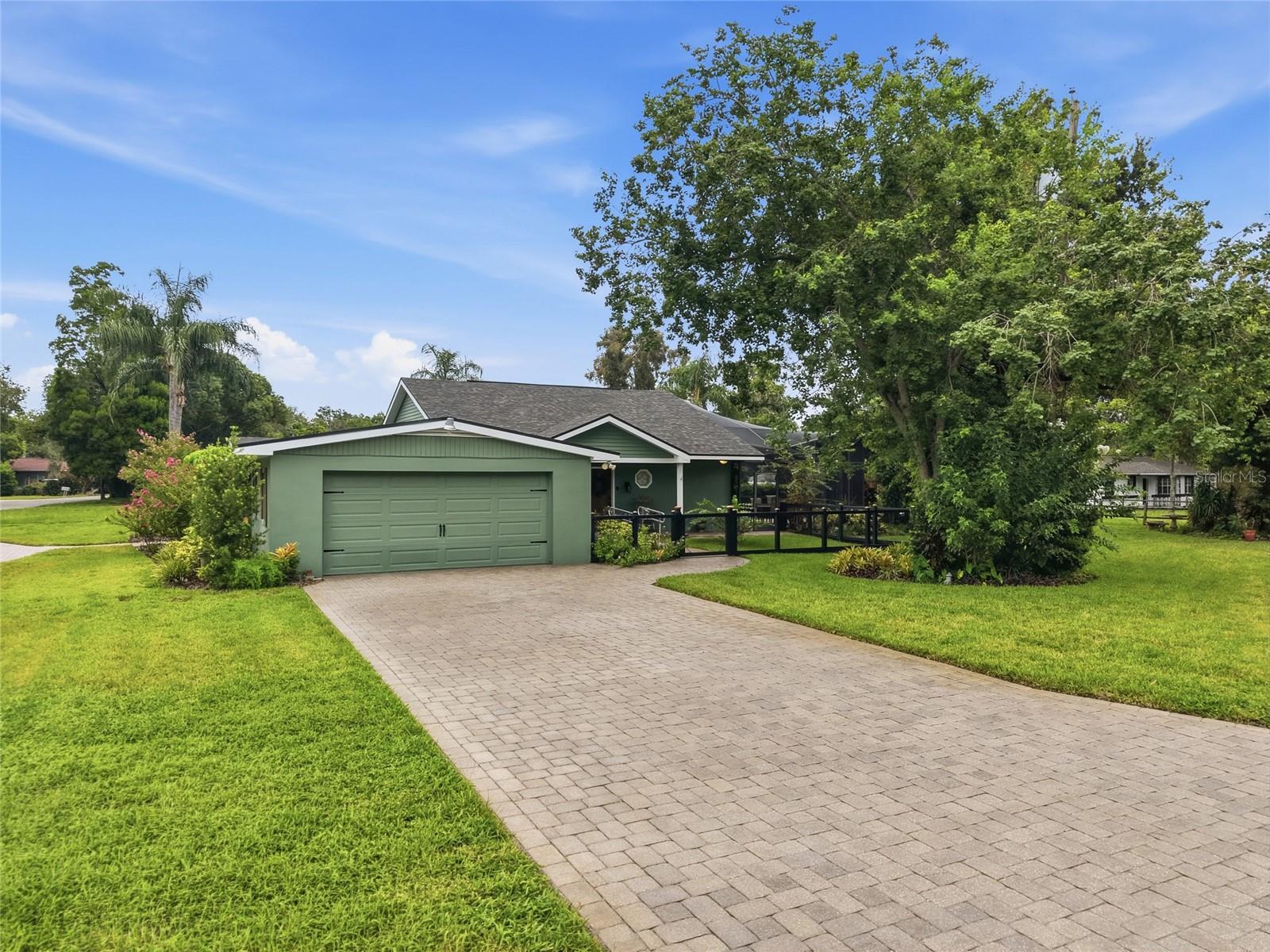 1216 S PINE LAKE DR — photo 4