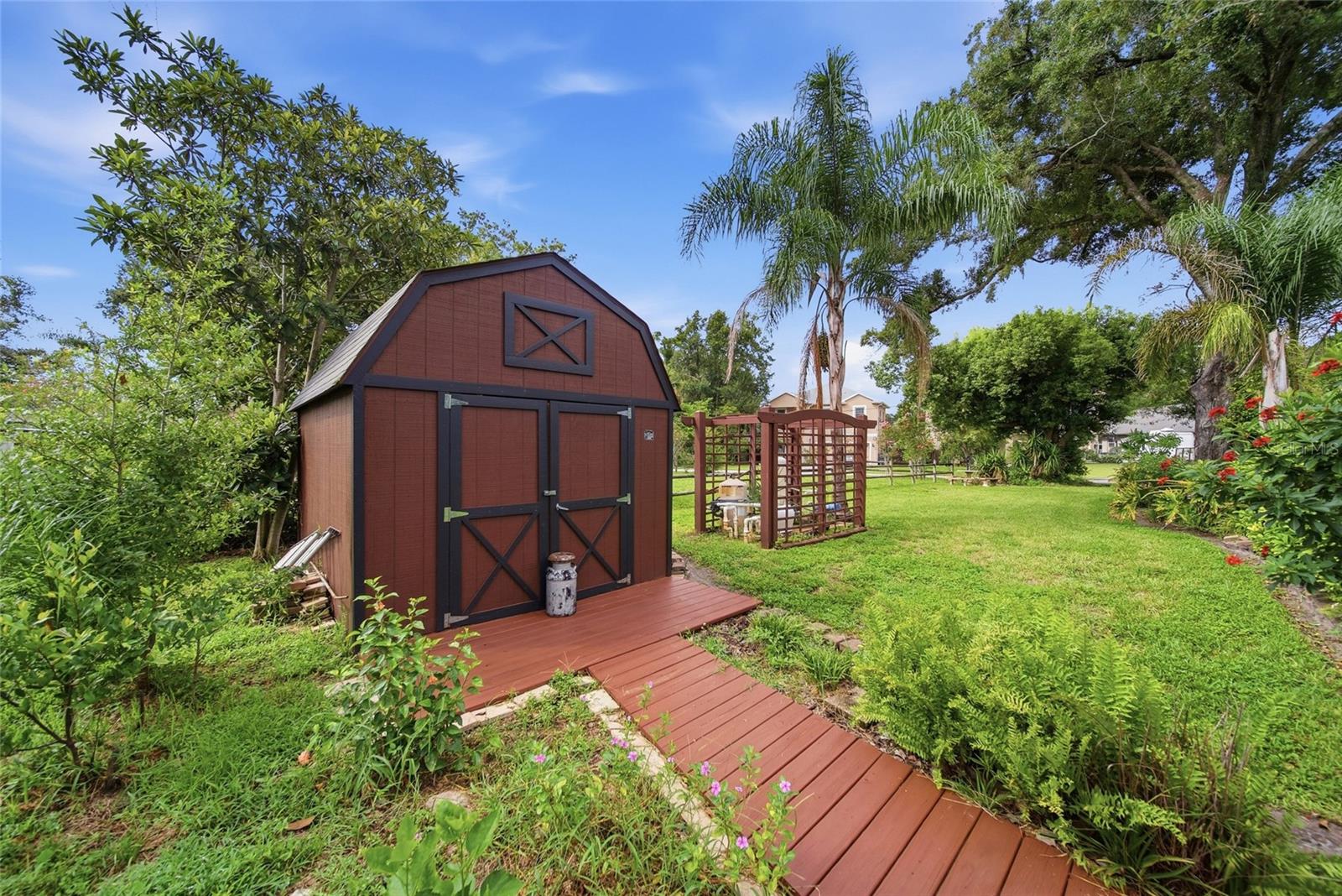 1216 S PINE LAKE DR — photo 37