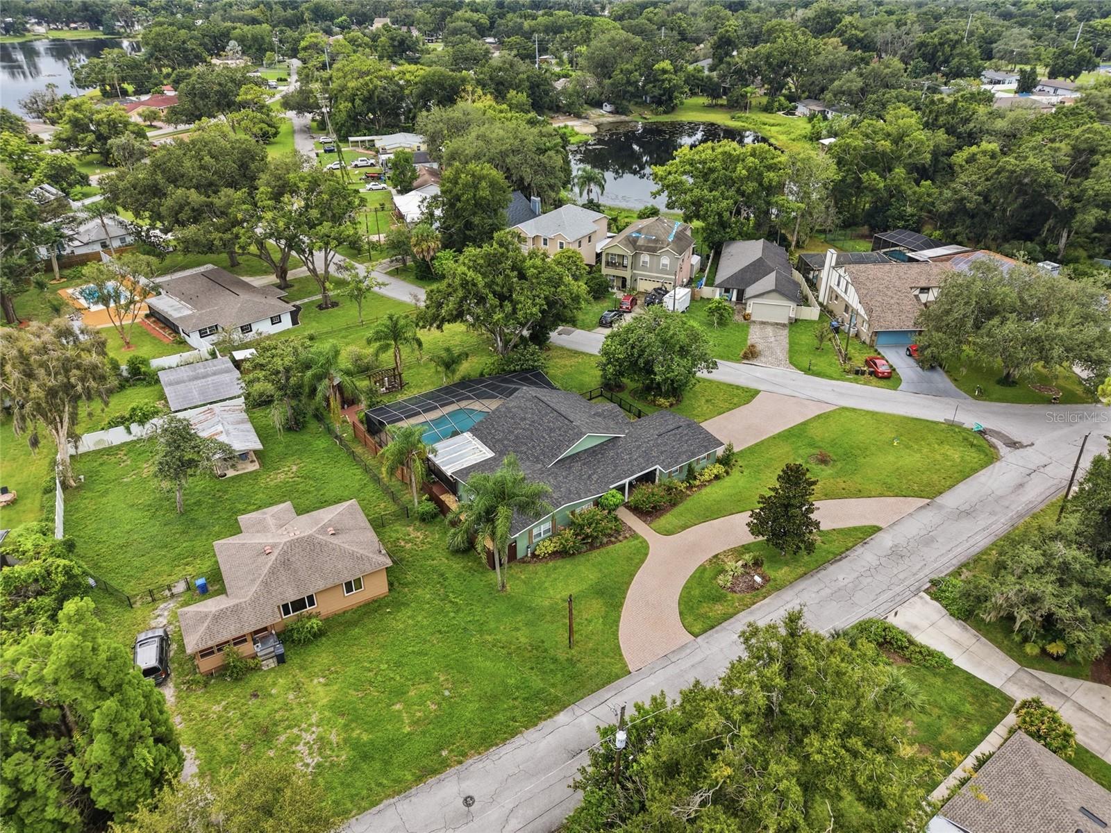1216 S PINE LAKE DR — photo 43