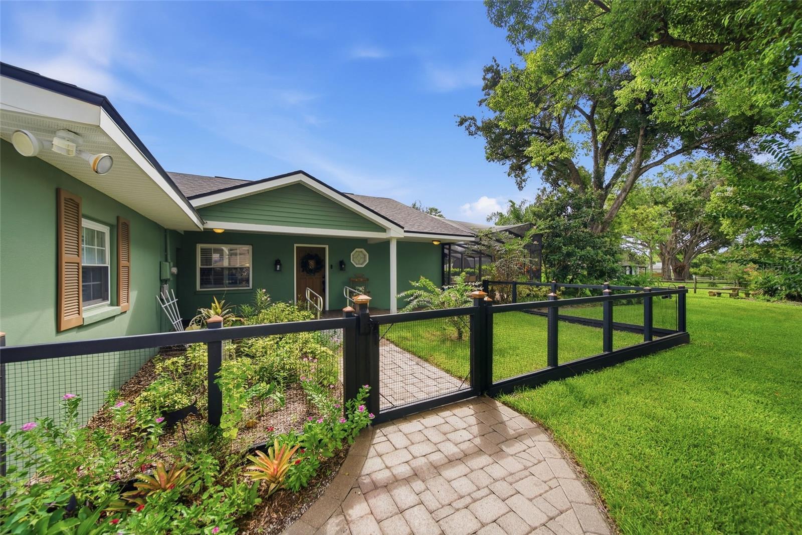 1216 S PINE LAKE DR — photo 5