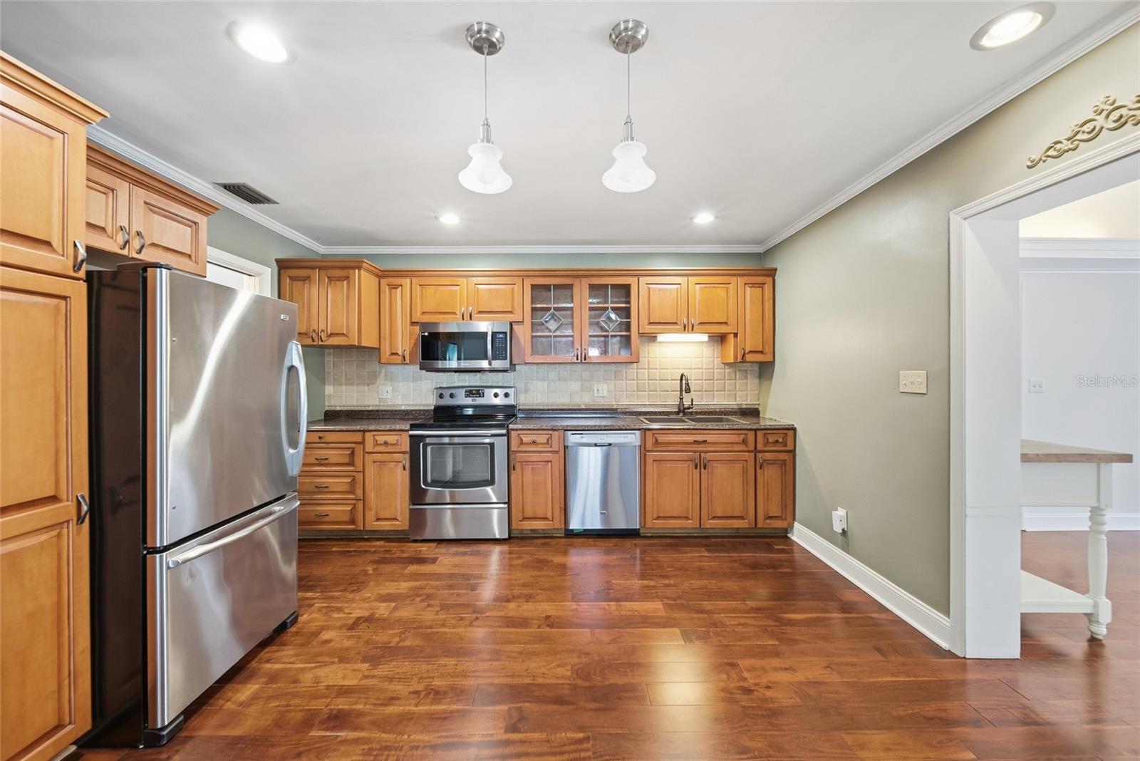 1216 S PINE LAKE DR — photo 17