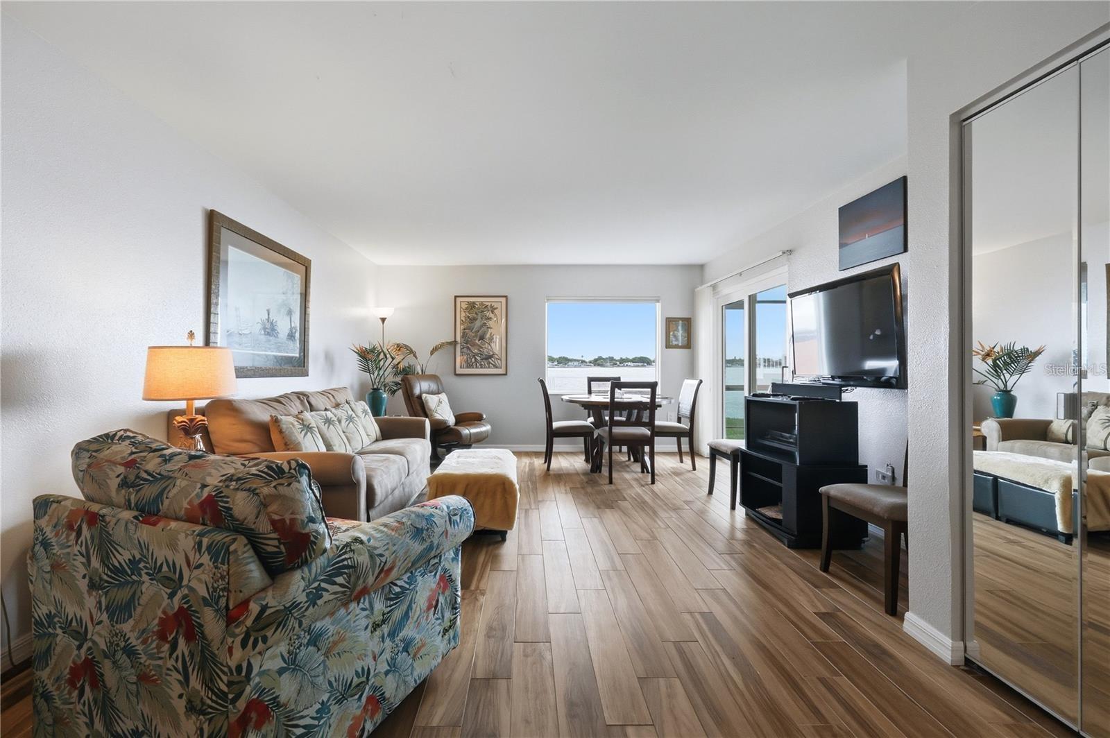 7400 SUNSHINE SKYWAY LN S #111 — photo 11