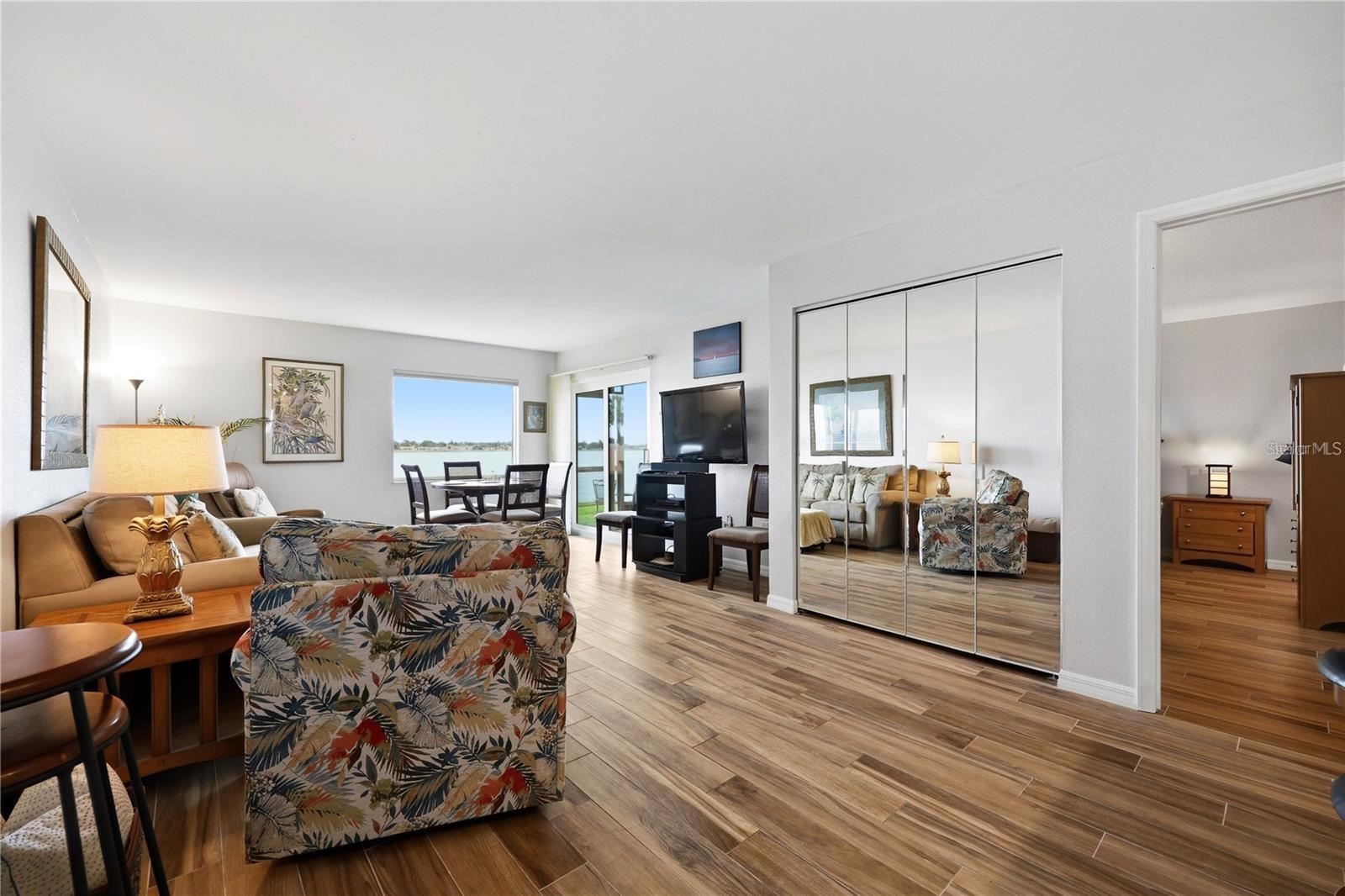 7400 SUNSHINE SKYWAY LN S #111 — photo 10