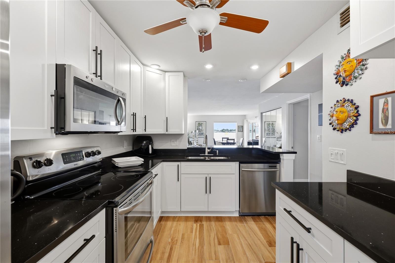 7400 SUNSHINE SKYWAY LN S #111 — photo 17
