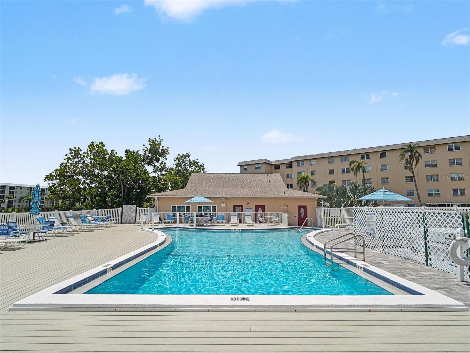 4023 LAKE BAYSHORE DR #112 — photo 40
