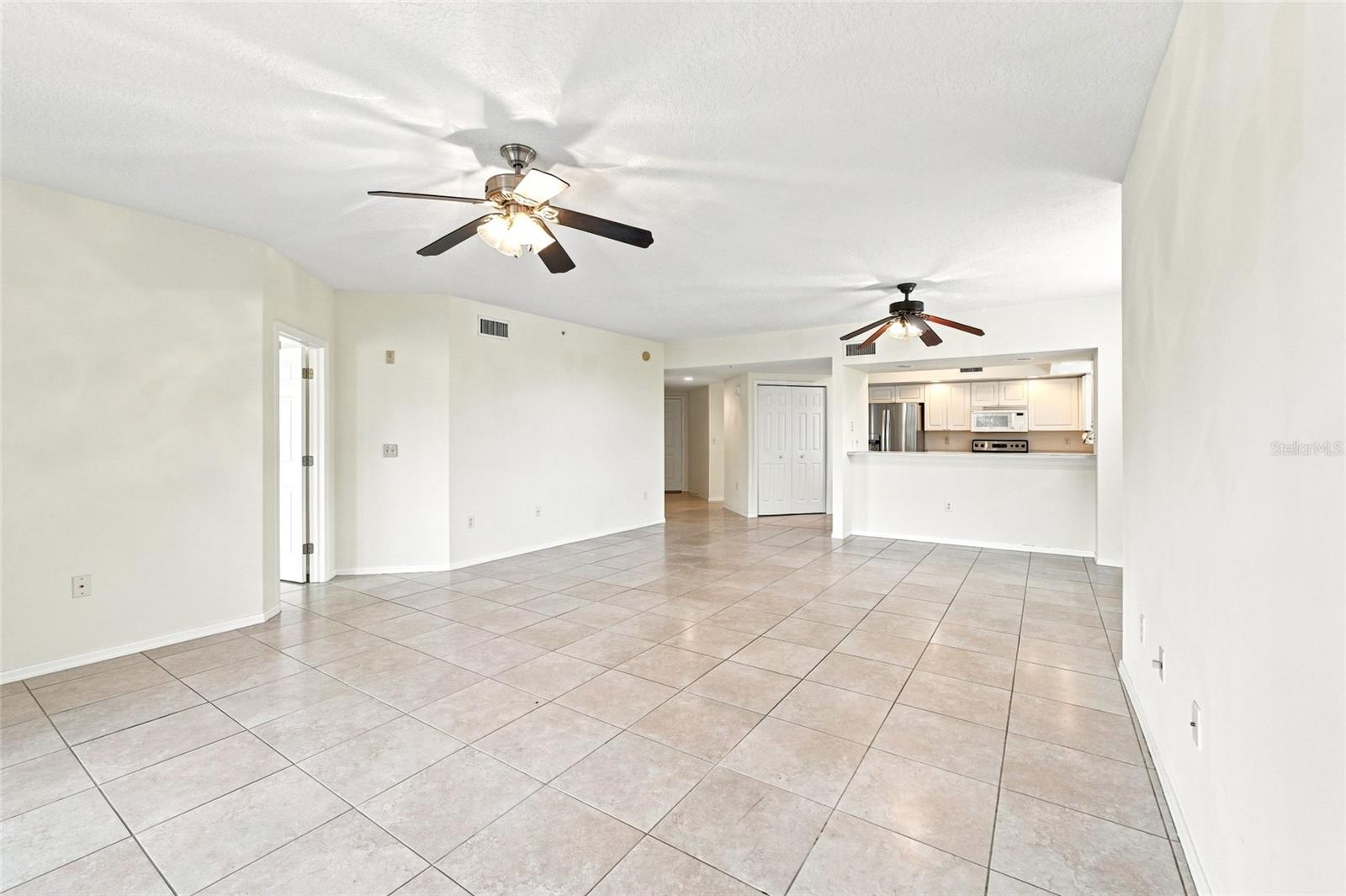 1200 COUNTRY CLUB DR #4201 — photo 32