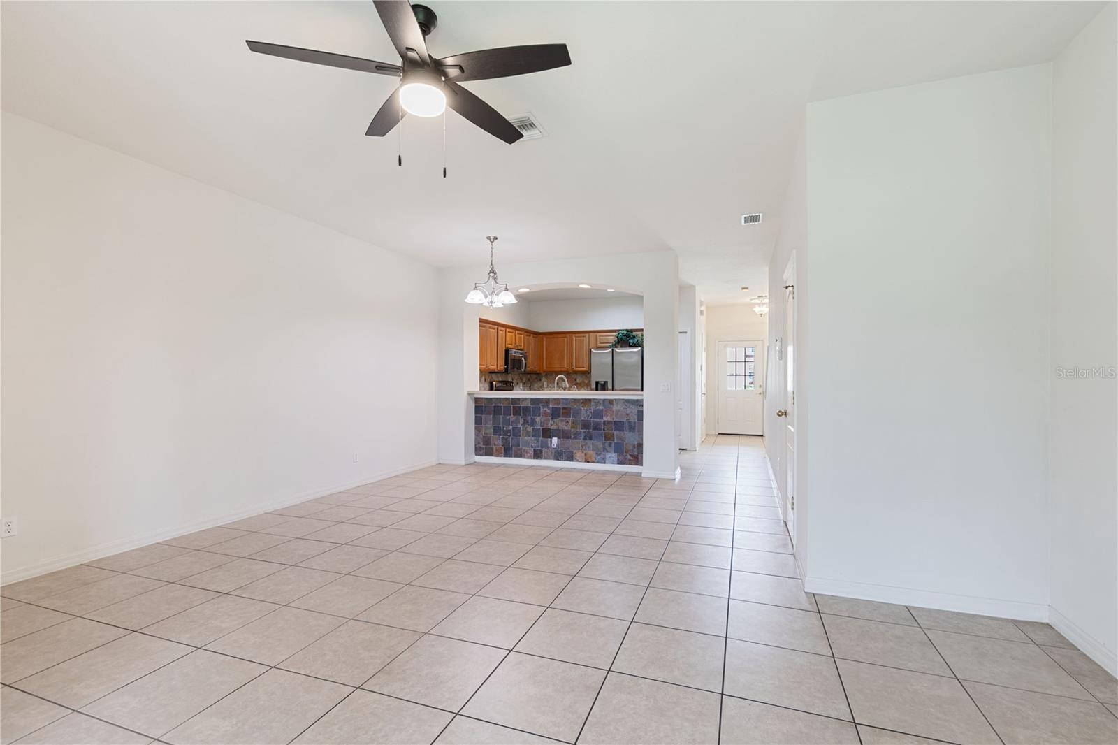 1073 JONAH DR — photo 6