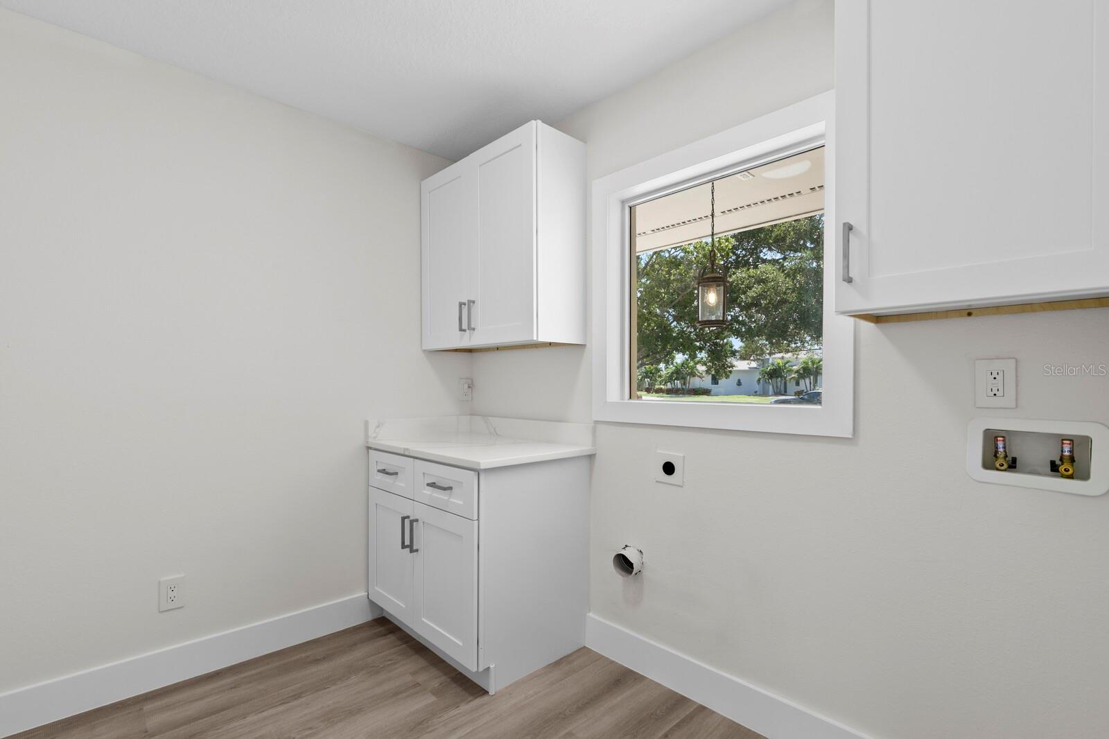 202 DRIFTWOOD LN — photo 30