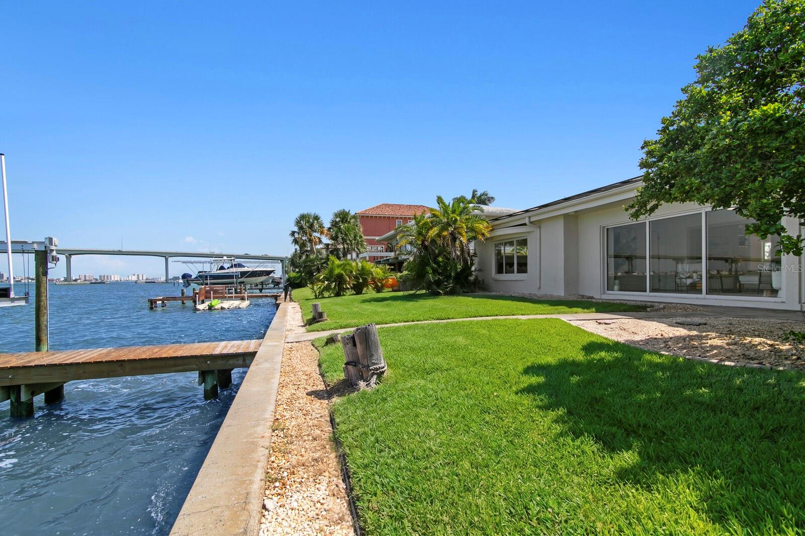 202 DRIFTWOOD LN — photo 42