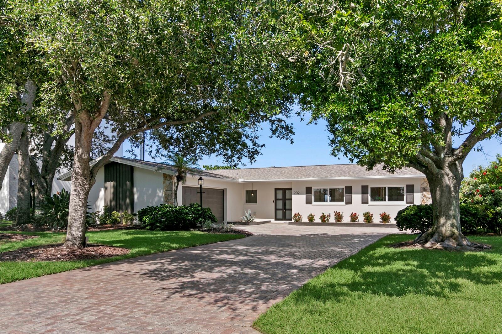202 DRIFTWOOD LN — photo 36