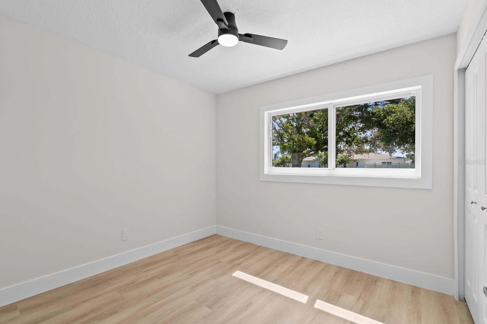 202 DRIFTWOOD LN — photo 34